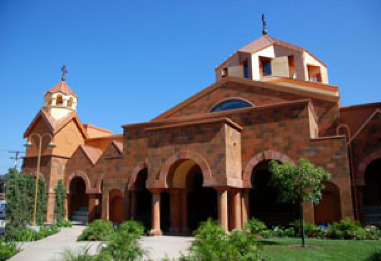 Karekin II to consecrate new Western Diocese cathedral
