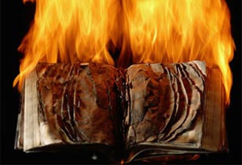 Новый этап в религиозном конфликте или Война святыми книгами