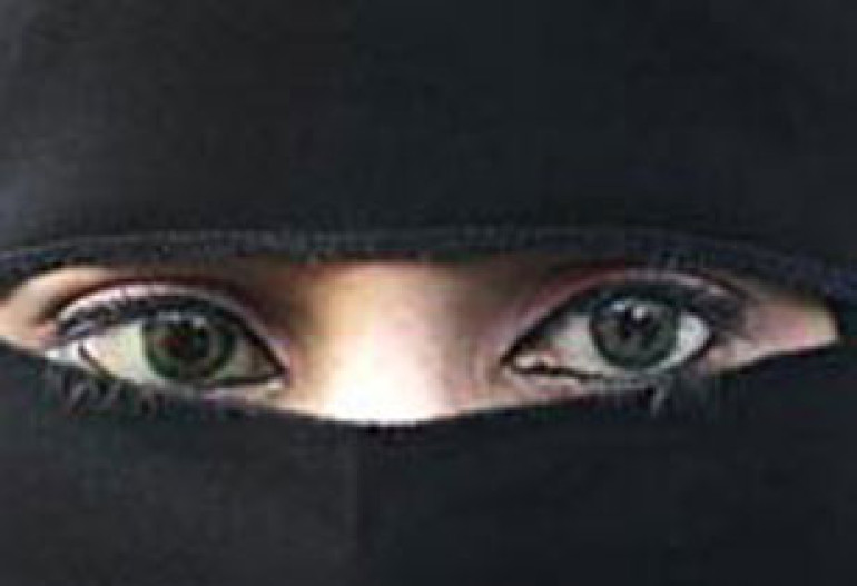 French Senate votes to ban Islamic full veil in public
