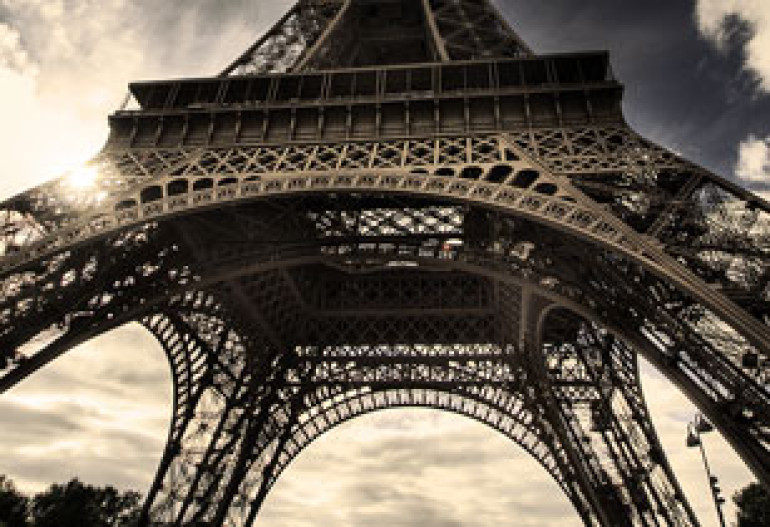 Eiffel Tower evacuated after bomb alert