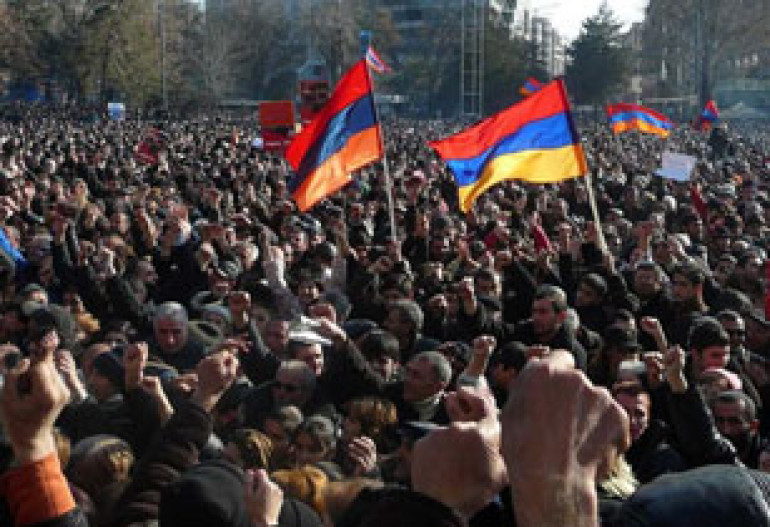  Last chance for opposition to hold early elections, or else it will fail rally 