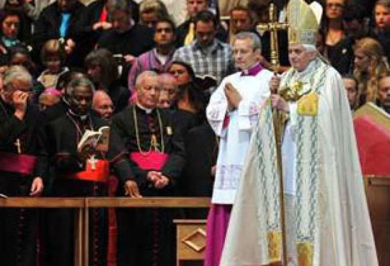 The Pope apologises to sex abuse victims 
