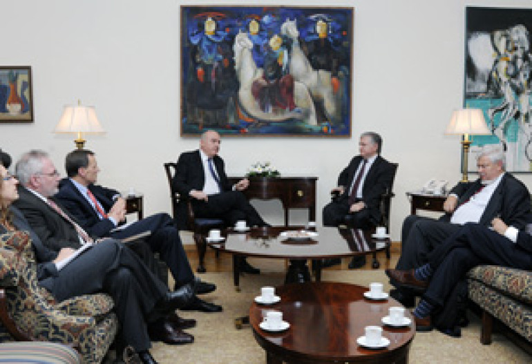 For 25 days Baku didn't allow Red Cross to visit Armenian captive: Nalbandyan tells co-chairs 