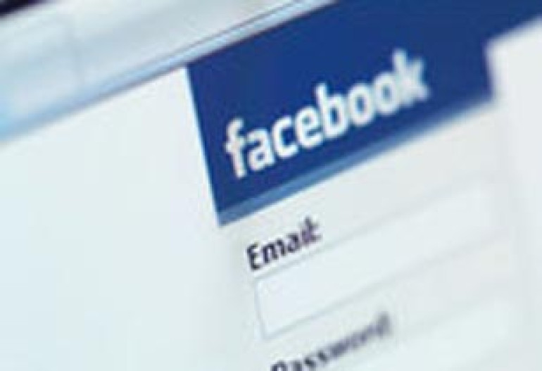 Facebook позволил выходить из системы дистанционно