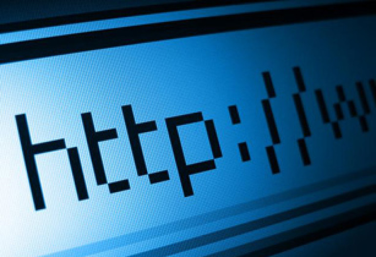 Муж расстрелял жену за пользование интернетом 