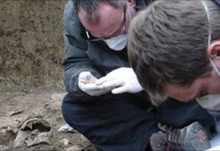 'Holocaust grave' discovered in Romania