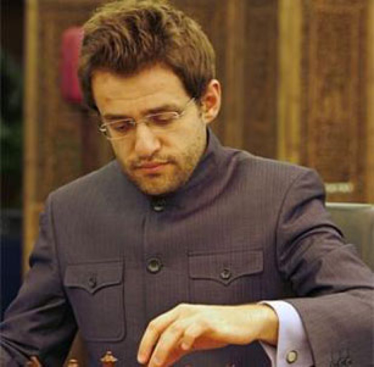 Levon Aronyan keeps his positions with 3 points 