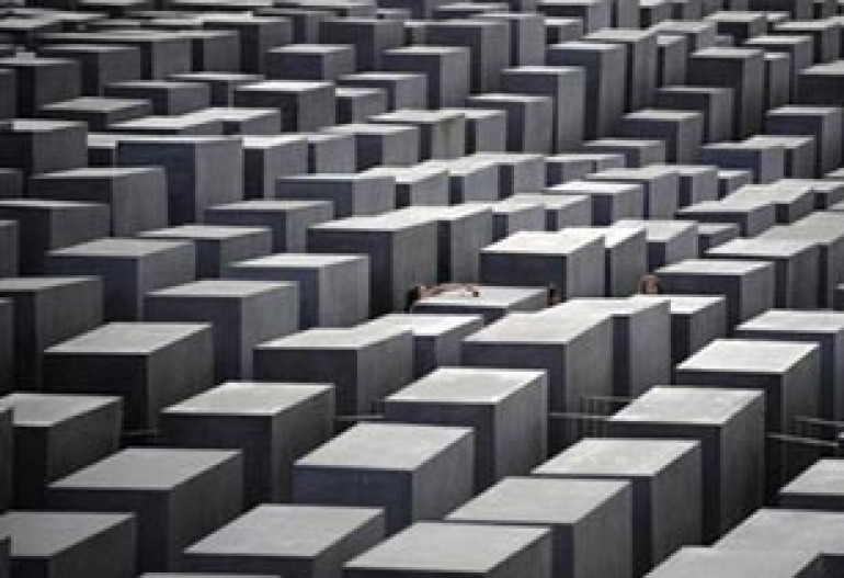US charges 17 over '$42m theft' of Holocaust funds
