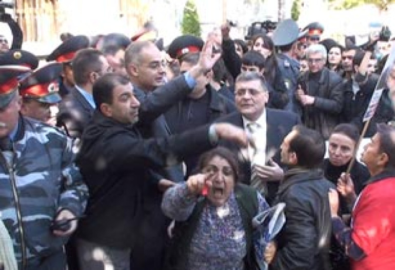 Protesters clash with police in Yerevan