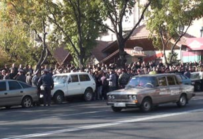 Nairit workers received 1 month’s salary