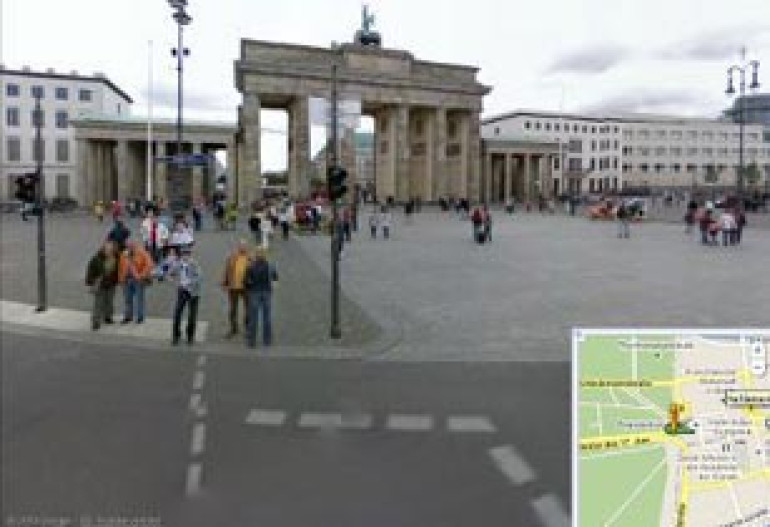 Google запустил полную версию немецкого Street View