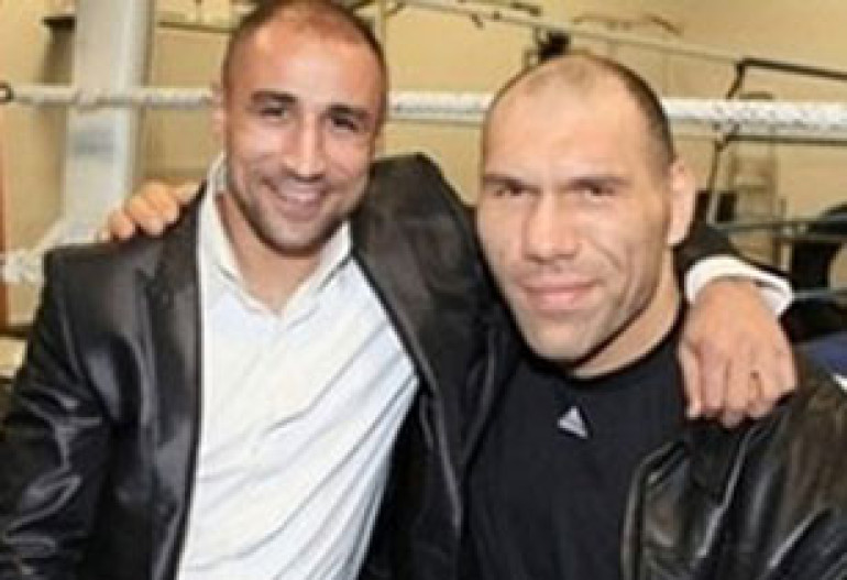Valuev to support Abraham in Helsinki