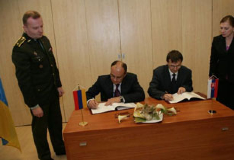Armenia and Slovakia to engage in military cooperation 