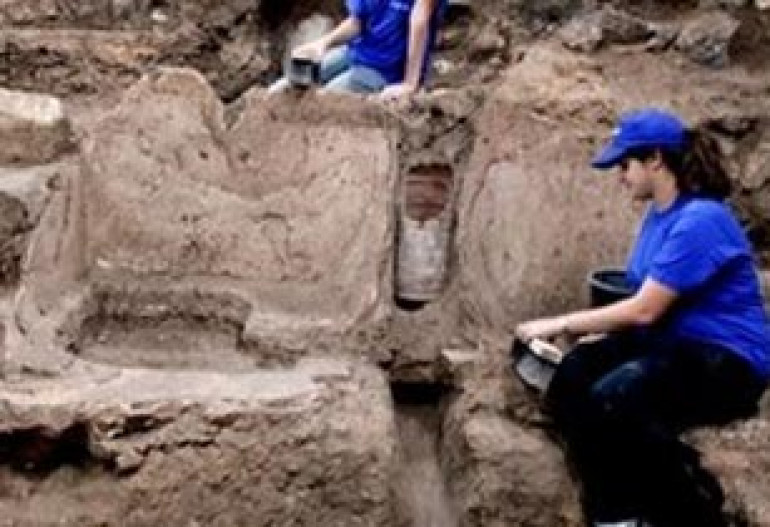 В Иерусалиме откопали бассейн Десятого легиона