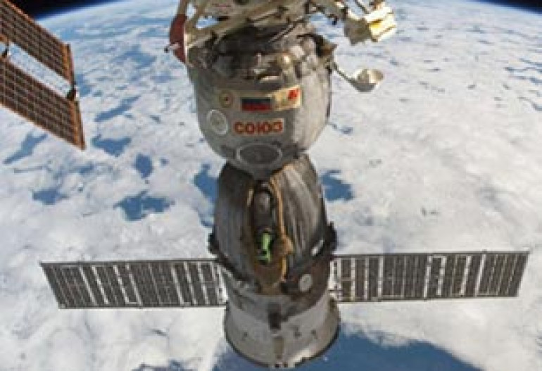 Космический корабль "Союз ТМА-19" успешно приземлился в Казахстане