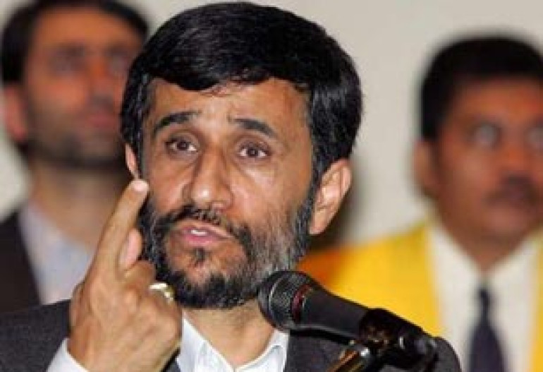 Top Iranian military 'slapped' President Ahmadinejad: WikiLeaks 