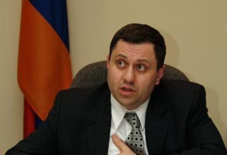 Minister of economy fired