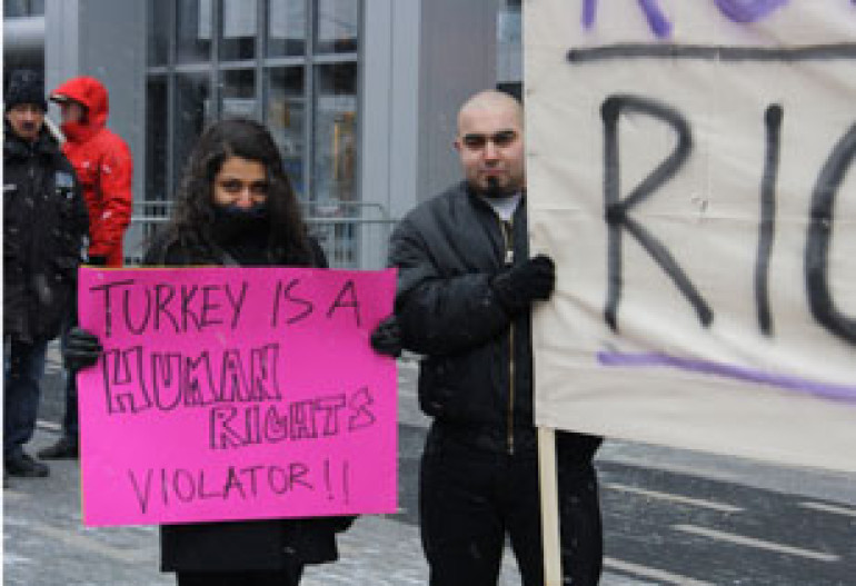 Kobe Bryant faces protests in Toronto over Turkish Airlines deal
