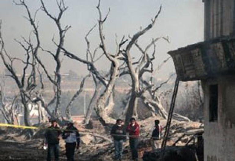 Mexico oil pipeline explosion leaves 27 dead