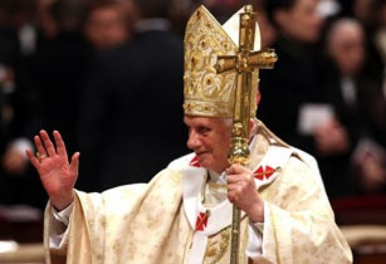 Pope prays for peace at Christmas Eve Mass in Vatican