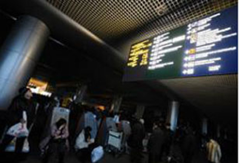 Freezing rain shuts Moscow's airport and cuts power