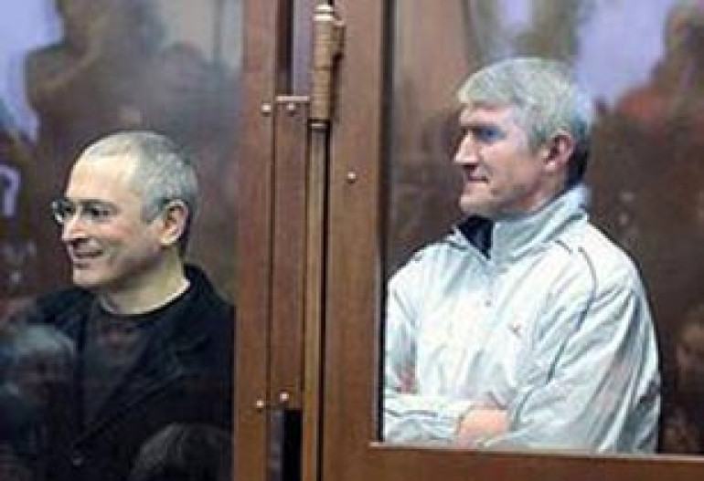 Khodorkovsky, Lebedev cheated shareholders