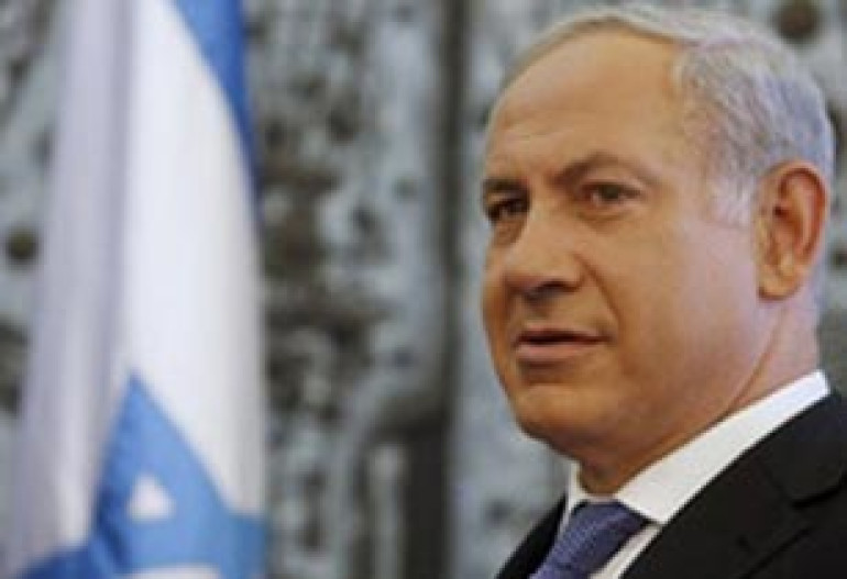 Netanyahu posts pay stub on Facebook 