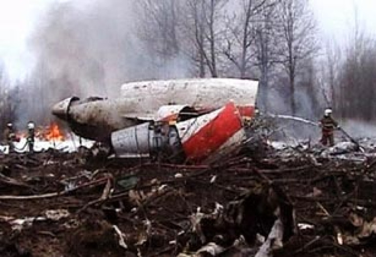 Smolensk air crash: Russia blames Polish pilot error