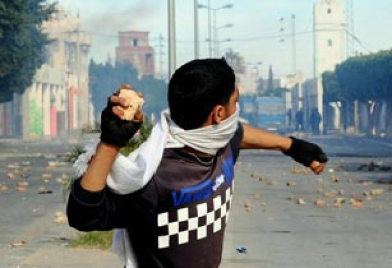 Tunisians call for their president's resignation