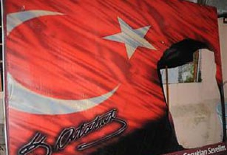 Ataturks picture desecrated in Turkey 