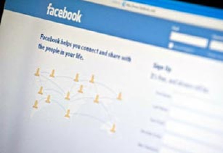 Власти Германии вынудили Facebook изменить модуль поиска «друзей»