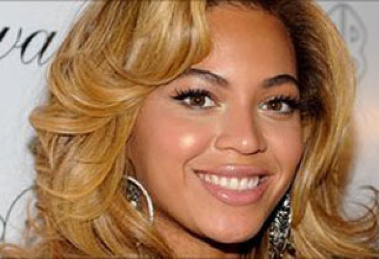 Beyonce to headline Glastonbury