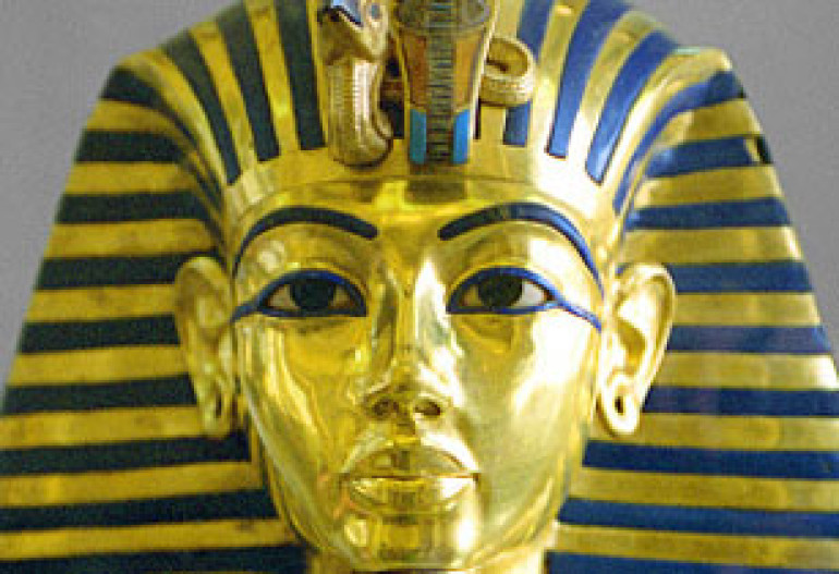 Tutankhamon's statue, 18 other objects looted from Egyptian Museum in Cairo