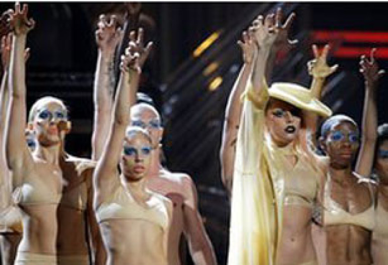 Pop ladies rule at Grammy Awards
