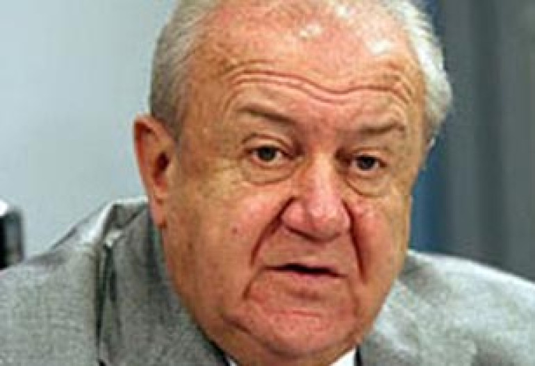  Зураб Церетели ваяет японскую трагедию