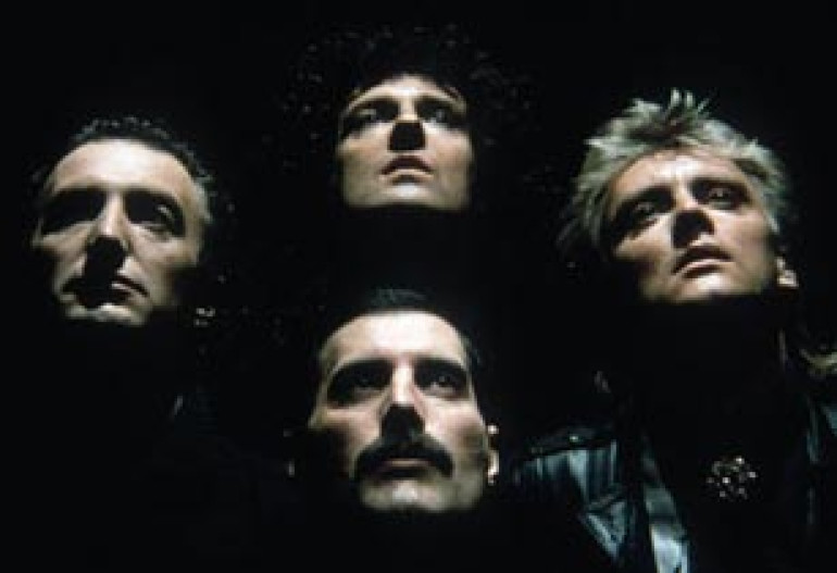 Queen выпустит неизвестные дуэты Фредди Меркьюри и Майкла Джексона