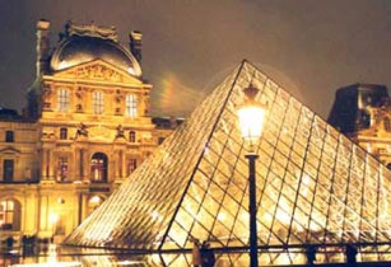 Iran cuts ties with Louvre