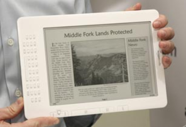 Amazon sells ad-subsidised Kindle e-book reader