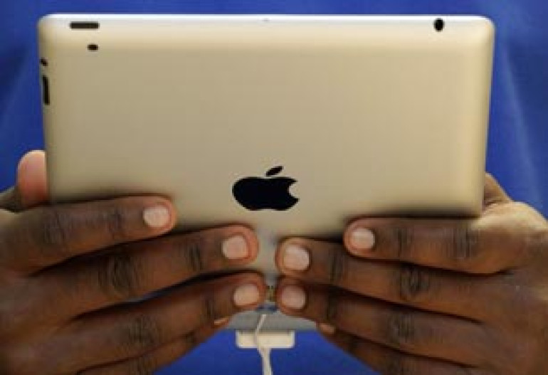 Apple starts iPad2 sales in China