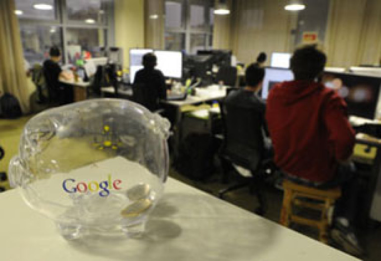 Интернет-гигант Google впервые выставил на продажу облигации на сумму 3 млрд долларов 