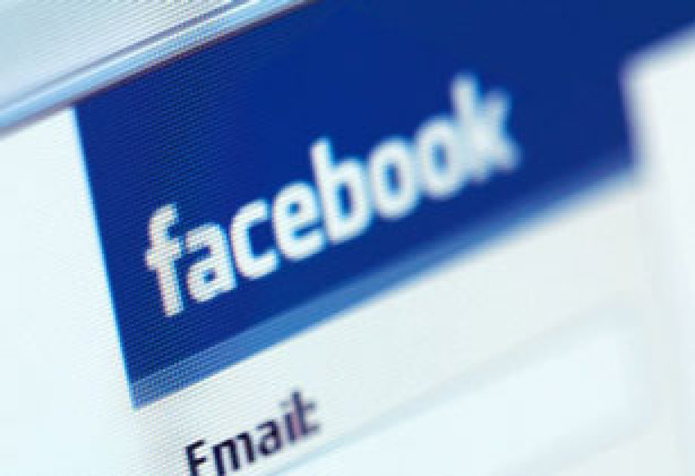 Facebook-ը թույլատրել է ալկոհոլի ու ծխախոտի գովազդը 
