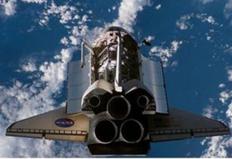 Шаттл Endeavour завершает свое последнее пребывание на орбите