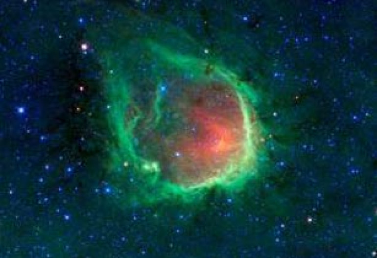 Spitzer сфотографировал галактический перстень