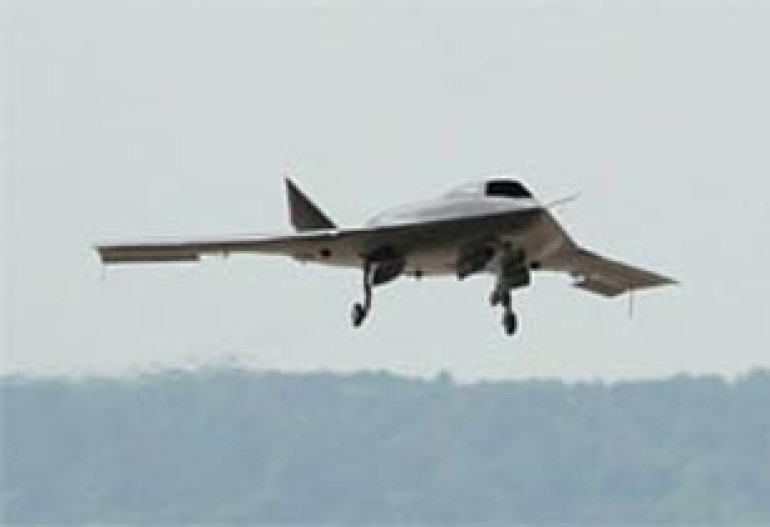 США испытывают беспилотники размером с насекомых 