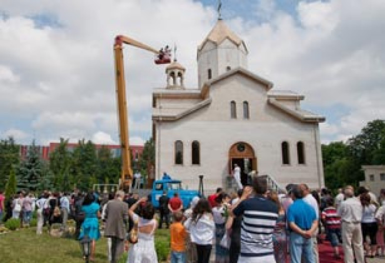 В Риге освящена Армянская Церковь Сурб Григор Лусаворич 