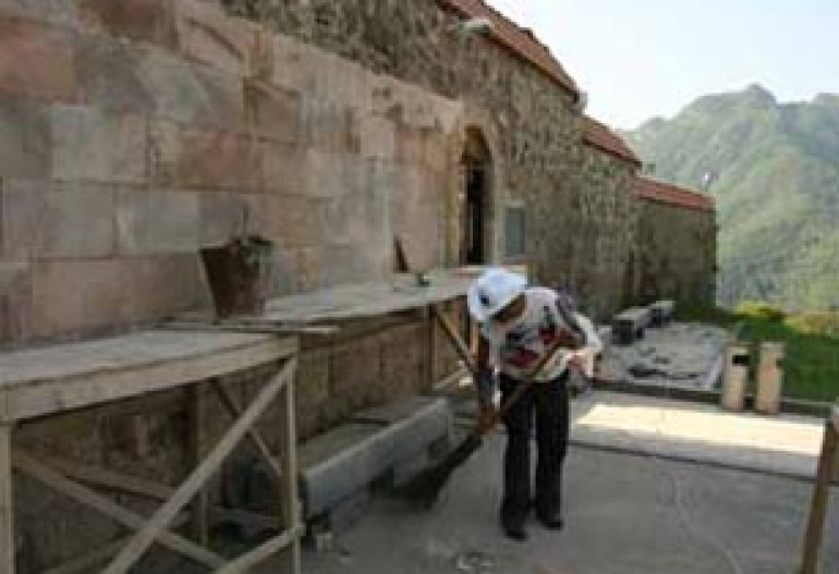 Facebook activists call to stop construction in Gandzasar 