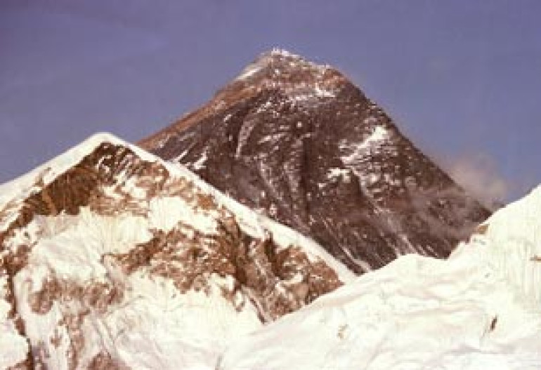 Որքա՞ն է Էվերեստի իրական բարձրությունը
