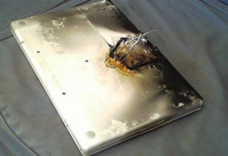 Security researcher discovers Apple battery hack