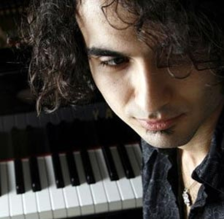 Armenian musician says better to live abroad (video)