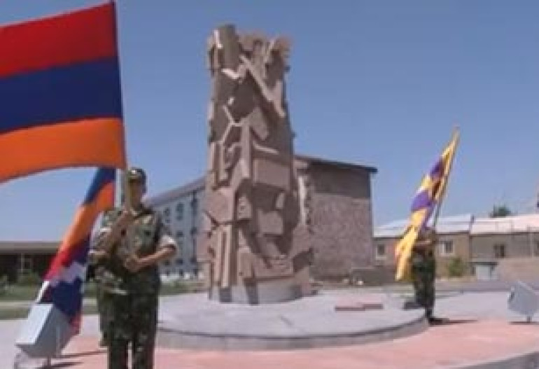 Вышел видеоклип к гимну Эчмиадзина (видео)